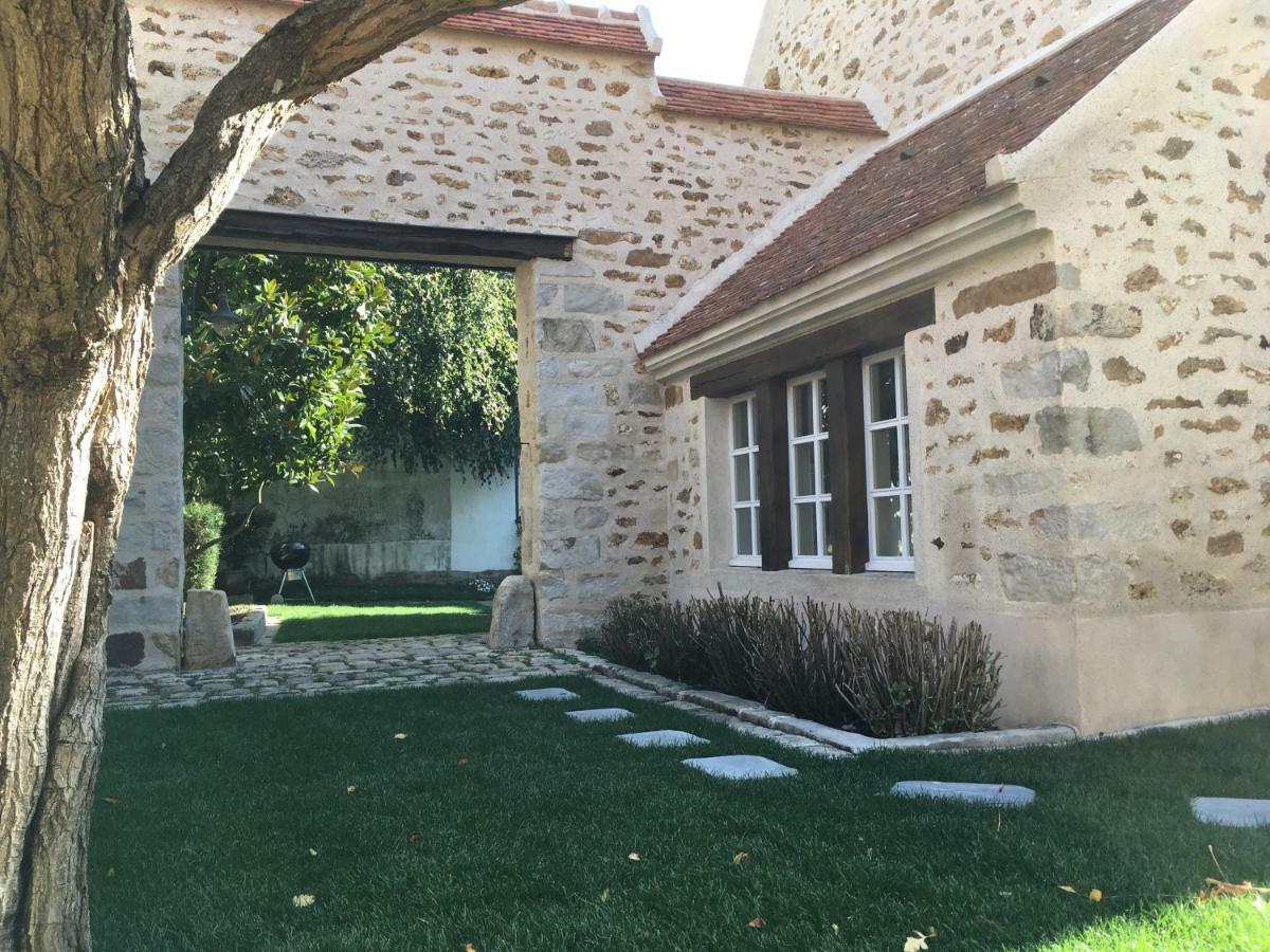 Chaumes-en-Brie La Maison D'Emilie - Chambres D'Hotes מראה חיצוני תמונה